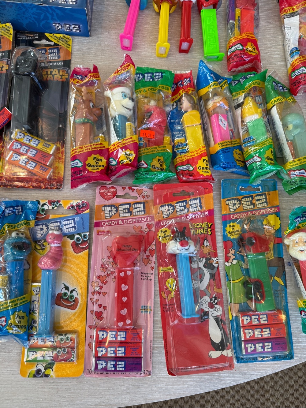 Large Lot of Vintage Pez Dispensers Sealed - Picture 4 of 12
